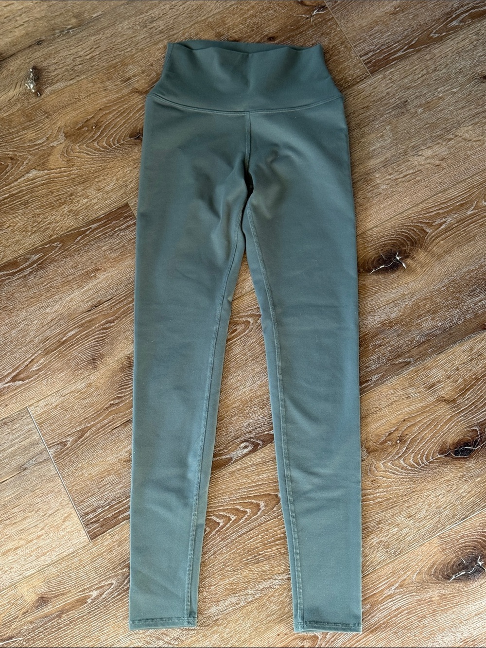 ALO Yoga Kids Olive Active High-Waist Leggings